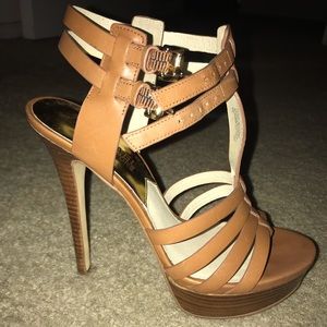 New Micheal Kors brown leather shoes/heels size 6